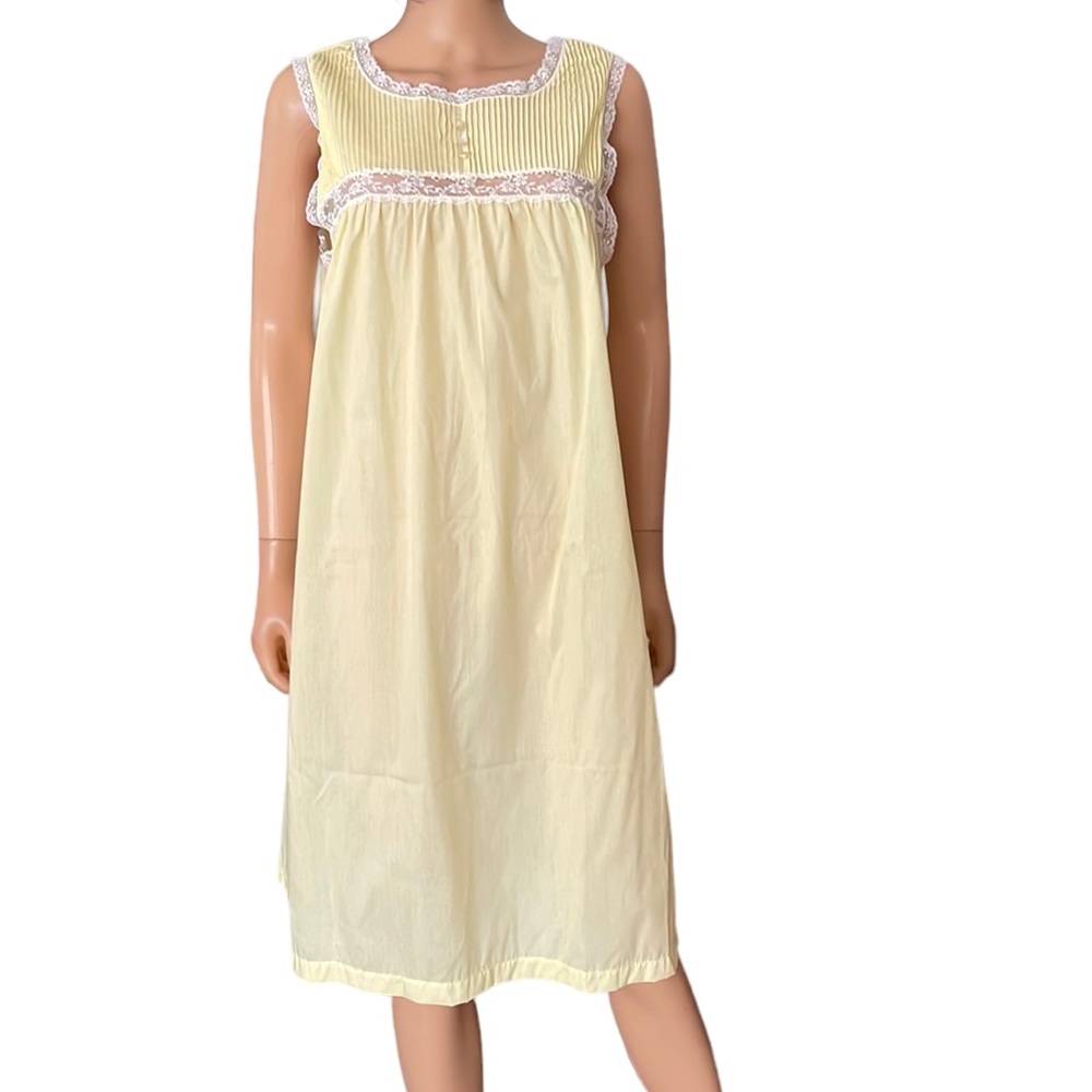 Vintage Barbizon Yellow Nightgown Sleeveless Lace Trim Sleepwear Size L